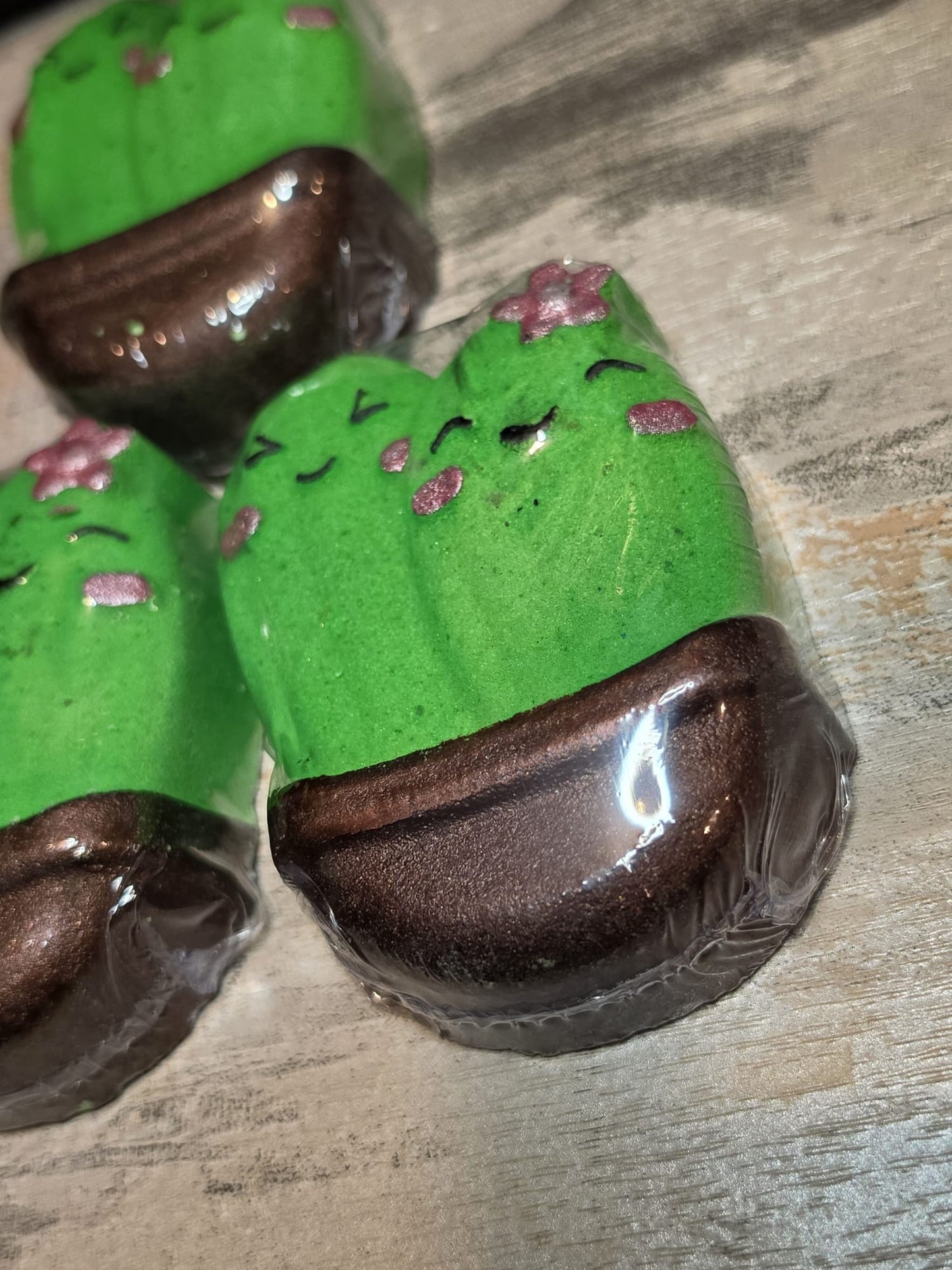 Sea salt and minerals  scent bath bomb